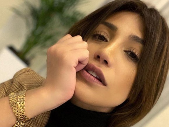 Röyadan Flora Kərimovaya cavab: "Məni sıxmayın"