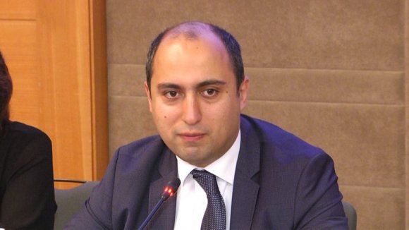 Yeni direktor təyin edilən şəxsin biabırçı səs yazısı yayıldı - VİDEO