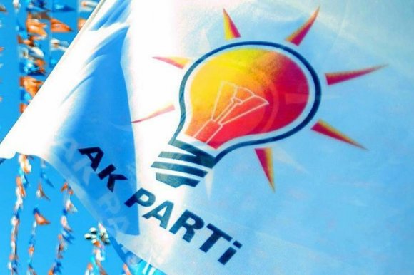 Türkiyədə hakim partiya rəhbərliyinin yeni tərkibi açıqlandı