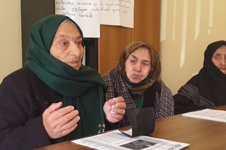 Türkanda mülkü əlindən alınan ağbirçəklər üç gündür aclıq edir - ÇƏKİŞMƏ...