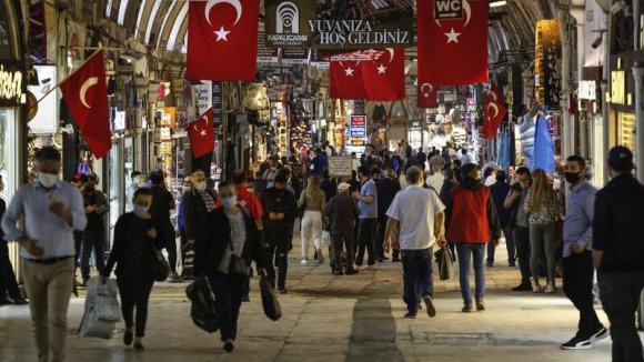Türkiyədə son sutkada koronavirusdan 55 592 nəfər sağalıb