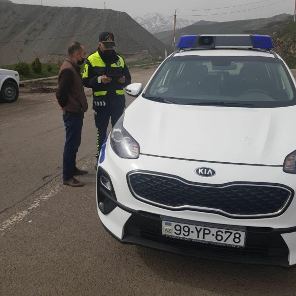 Yol polisi Daşkəsəndə reyd keçirib
