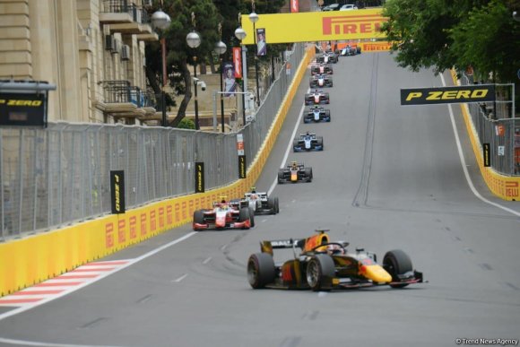 F2 üçüncü sprint yürüşünə start verilib - FOTO