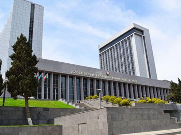 Deputatlar bu gün növbədənkənar iclasda 9 məsələni müzakirə edəcək