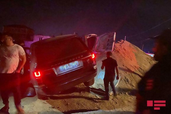 Bakıda sərxoş sürücü otelin qarşısında 4 NƏFƏRİ ÖLDÜRDÜ - FOTO