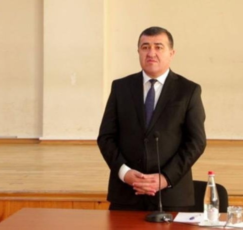 Rafiq Quliyev Prezidentin gördüyü işləri ÖZ ADINA ÇIXIR? -