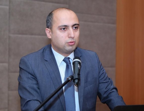 Emin Əmrullayev əgər işini bacarmırsa... - İDDİA