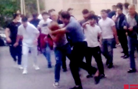 İsmayıllıda toyda kütləvi dava olub - bəy və qardaşı bıçaqlanıb, atası ölüb