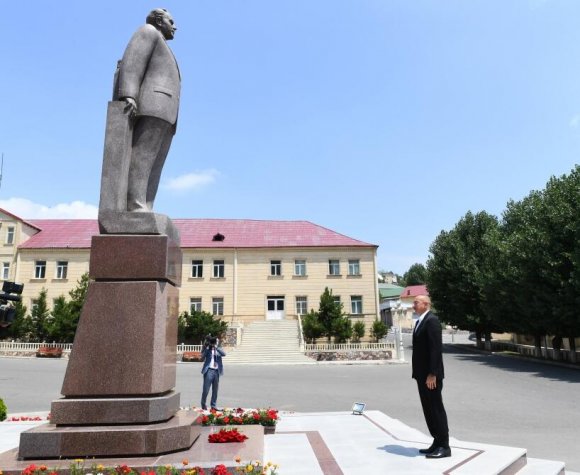 Prezident İlham Əliyev Daşkəsən rayonunda səfərdədir - FOTO