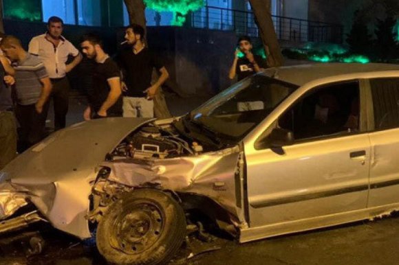 Bakıda sürücü qəza törədərək hadisə yerindən qaçıb