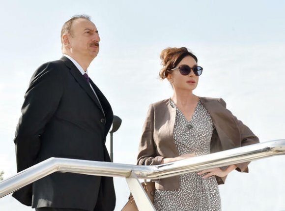 Prezident İlham Əliyev və birinci xanım Mehriban Əliyeva Kəlbəcər və Laçın rayonlarında olublar