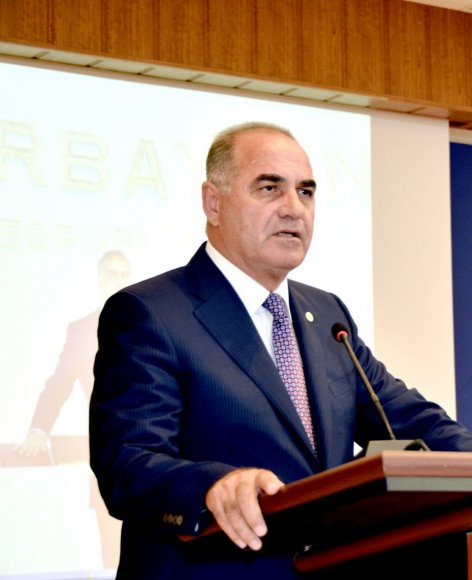 "Göyçay «Komxoz» idarəsində 700 nəfərə yaxın işçinin adı gedir..." - GİLEY