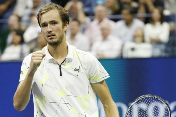 Rusiyalı tennisçi finalda Cokoviçi məğlub edərək "US Open"in qalibi oldu