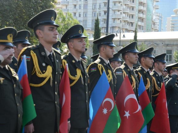 Bakının azad olunmasının ildönümü münasibətilə yürüş keçirilir