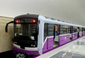 Metroda sıxlığın aradan qaldırılması üçün nəzarət qrupları yaradıldı