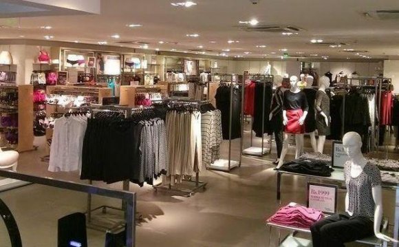 Yumşalmalar Bakıda ticarət obyektlərinin qiymətini bahalaşdırıb