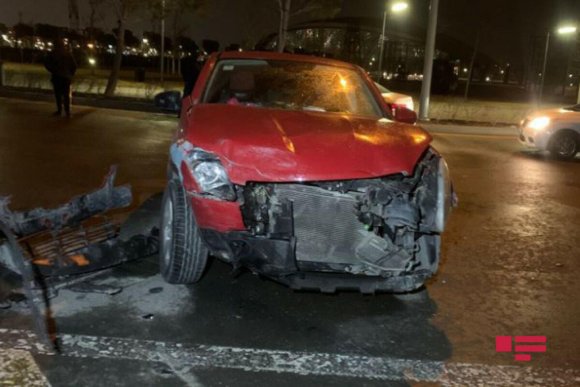 Bakıda müğənni yol qəzası zamanı xəsarət alıb