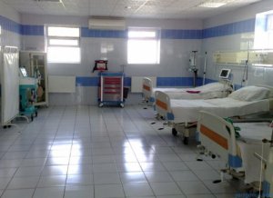 Gəncədə tibb bacısı özünü xəstəxanın 3-cü mərtəbəsindən atdı
