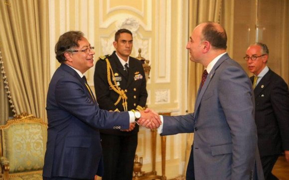 Azərbaycan səfiri Kolumbiya Prezidenti ilə görüşdü