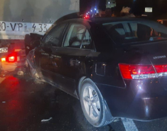 Bakıda yük avtomobilinin nasaz olması qəzaya səbəb olub