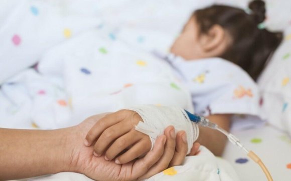 6 yaşlı qız yanıq xəsarətləri alıb