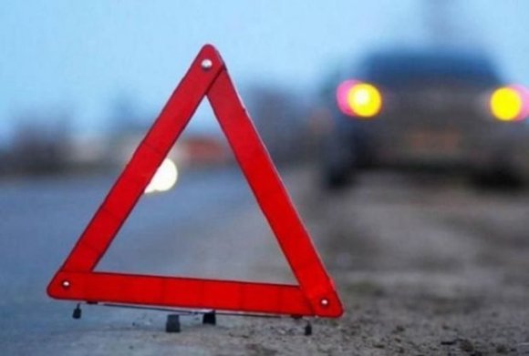 İki avtomobil toqquşub, xəsarət alanlar var