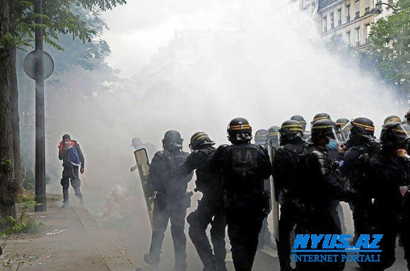 Fransada etirazlar: xeyli sayda yaralı var