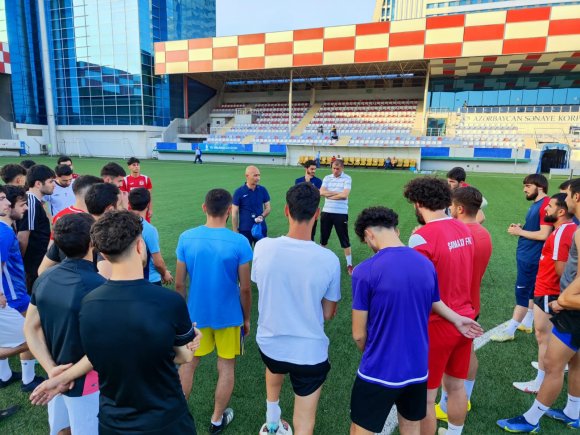 "İrəvan " Futbol Klubu ASK Arenada məşqlərini davam etdirir.