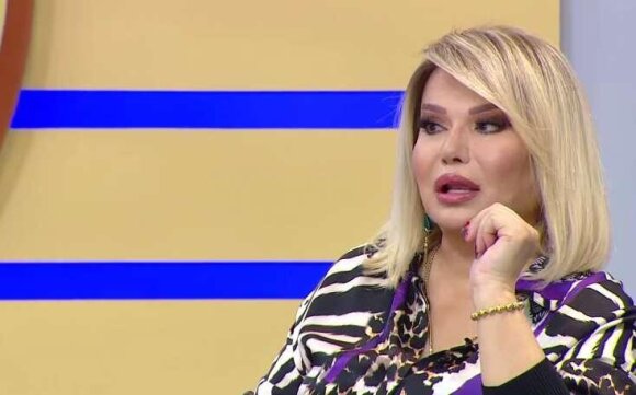 Nazənin: "Əxlaqsızlar əxlaqdan efirdə insanlara dərs keçirlər" - VİDEO