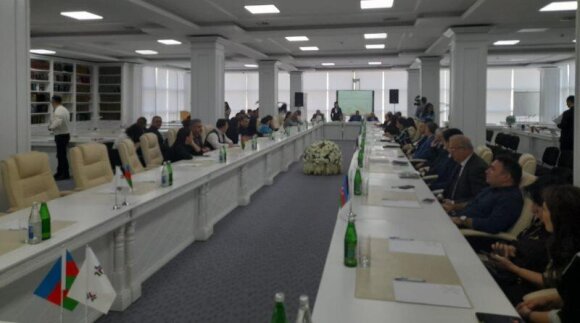 Vəfa İsmayılova saytlarda türkcə yazanlardan danışdı