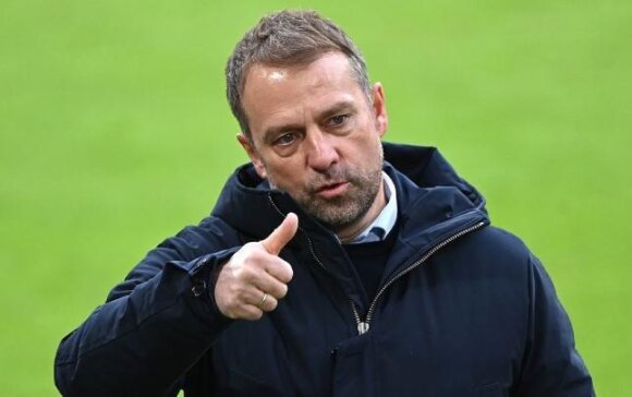 Hans-Diter Flik "Barselona"da?