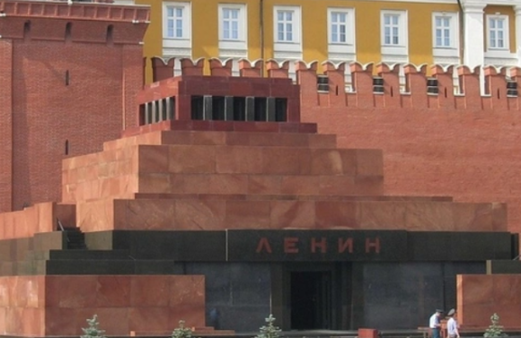 Lenin məqbərəsini yandırmaq istəyən şəxsə hökm oxundu