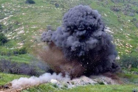 Cəbrayılda yük avtomobili tank əleyhinə minaya düşüb, sürücü xəsarət alıb