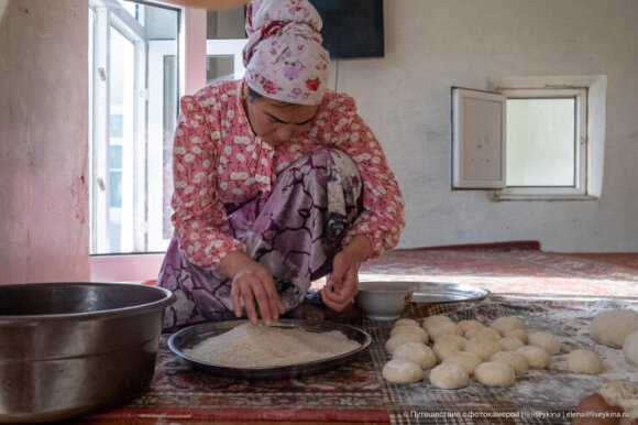 Özbək arvadlarının vəhşi görünən vərdişləri