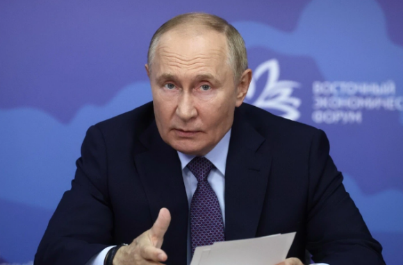 Yazarlar Putin Qərbə xəbərdarlıq etdi: "Bu, Rusiya ilə müharibə demək olacaq"