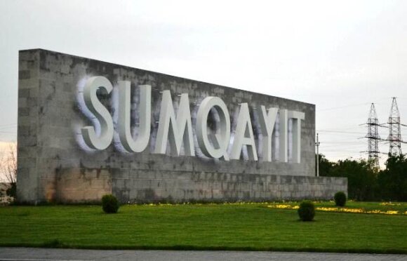 Sumqayıtda bu məktəbi bit-birə basıb - İddia