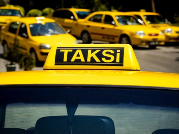 Xanım müştərini söyən taksi sürücüsü həbs edildi