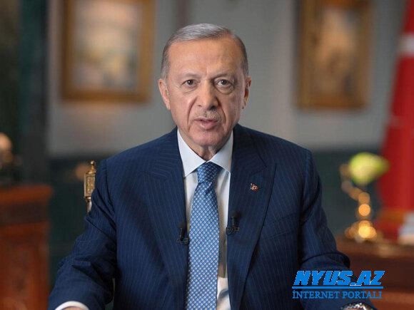 Ərdoğan: CHP-nin özünün çalıb-oynadığı oyunu izləyirik