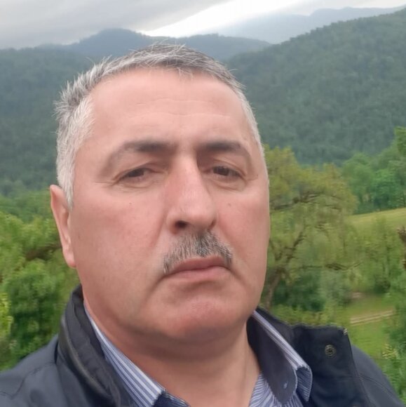 Ekologiyanın bu Regional Idarəsində ali təhsilsiz rəis var?