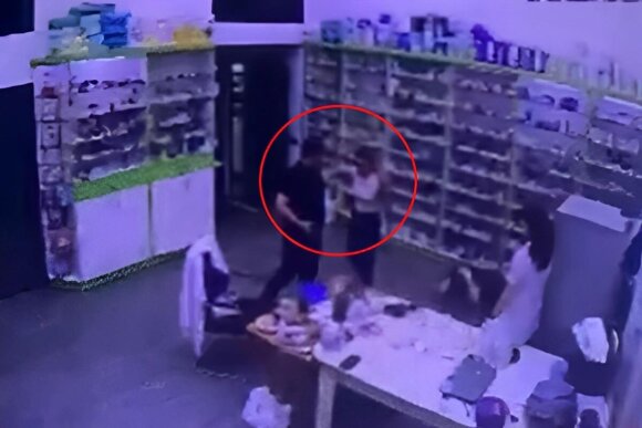 Bakıda apteklər şəbəkəsinin müdiri döyüldü