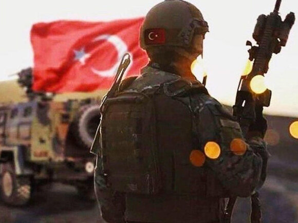 Türk Ordusuna hücum oldu - Yaralananlar var