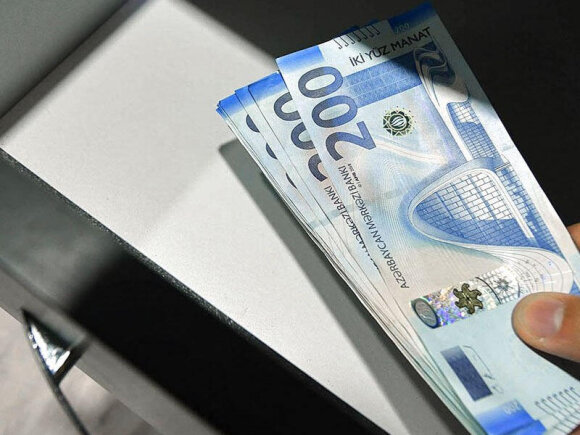 Kənd Təsərrüfatı Nazirliyinin sabiq vəzifəli şəxsləri 77 min manat rüşvət alıblar