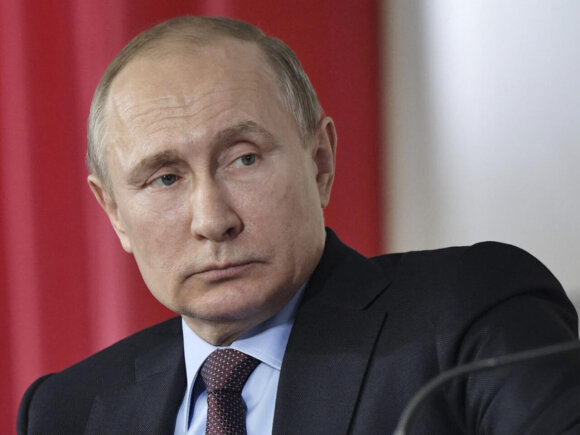 Putindən Peskova: "Tənbəl" işləmək istəmir