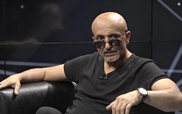 "Üç ildir nəvəmi görə bilməmişəm"