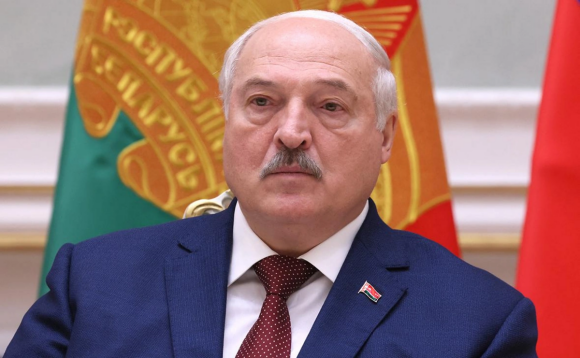 Lukaşenko: "Prezident olmurlar, prezident doğulurlar"