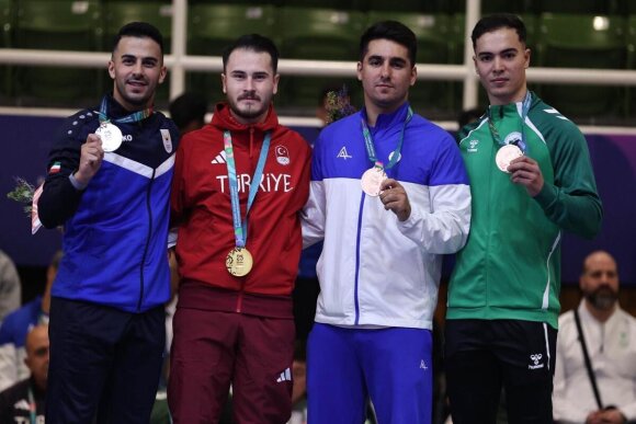 Azərbaycan karateçiləri İslamiadaya 2 medalla başladı