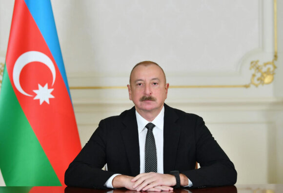 Prezident: Azərbaycanın sürətli sosial-iqtisadi inkişafı Konstitusiyanın da dövrün çağırışlarına uyğunlaşdırılmasını zəruri edib