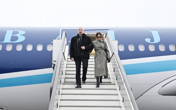 Prezident və birinci xanım İsveçrəyə səfərə gedib - FOTO