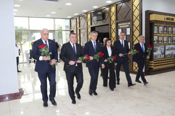 Xətai Rayon İcra Hakimiyyətində “2 Fevral Azərbaycan Gəncləri Günü” münasibətilə tədbir keçirilmişdir -FOTOLAR