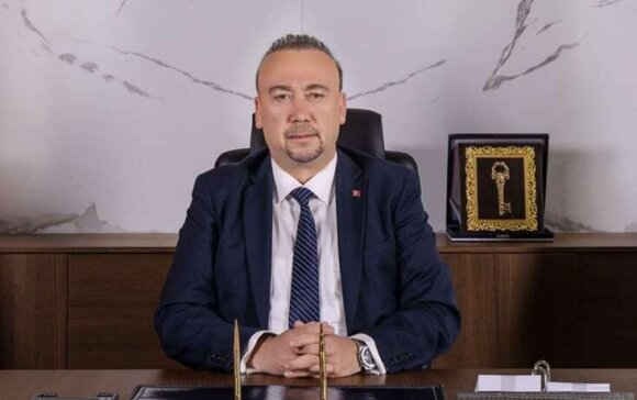 Bələdiyyə sədri biabırçı vəziyyətdə tutuldu